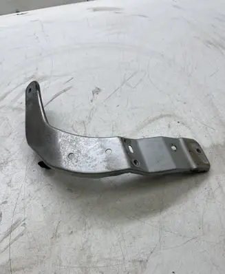 Citroen C4 Grand Picasso Fender mounting bracket 017243C02