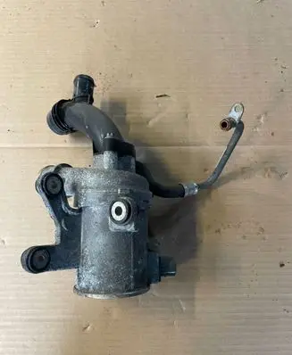 Mercedes-Benz C W205 Water pump 2742000207