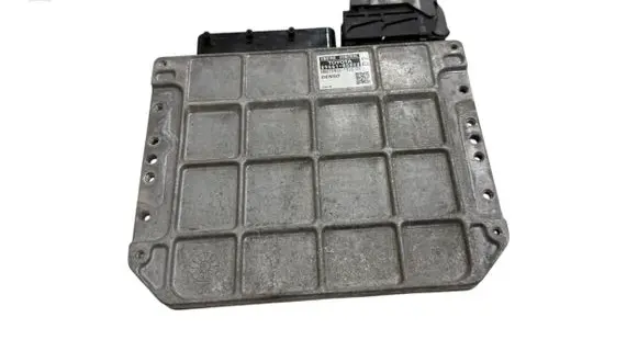 Toyota Avensis T270 Engine control unit/module 8966105D22 MB2759001920