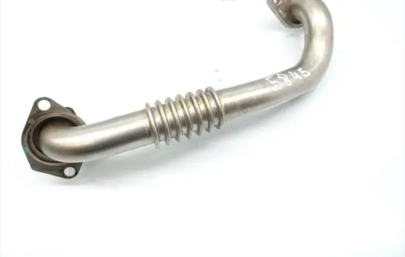 Ford Focus EGR valve line/pipe/hose FM5Q-9D477-AA