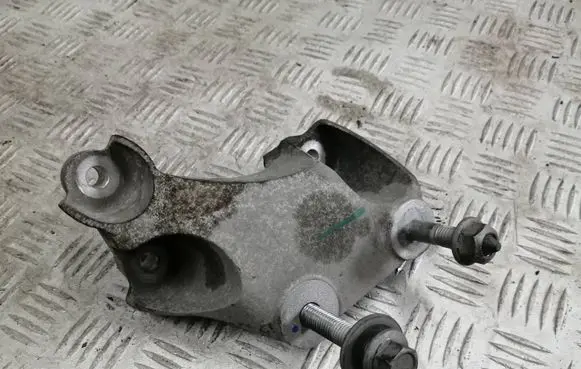 MG ZS Gearbox mount 10232952 SA10Z811 20200728A