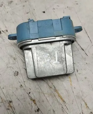 Volkswagen Multivan T5 Heater blower motor/fan resistor 7L0907521 52492612 908000410