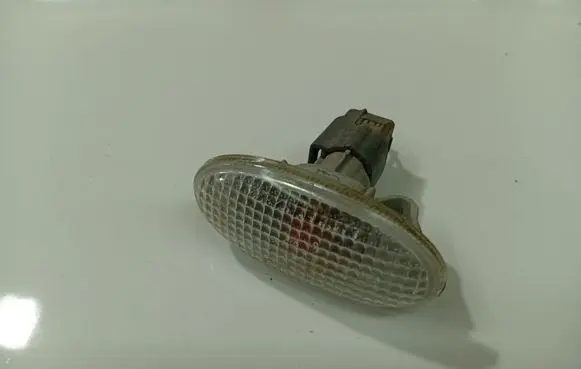 Mazda 3 I Front fender indicator light 