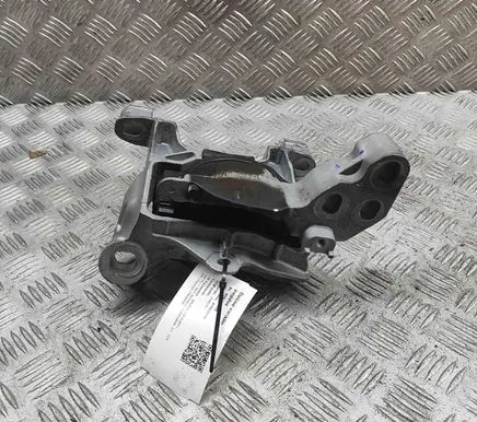 Mazda CX-5 II Engine mount bracket KDRB39060