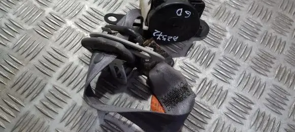Mazda Xedos 9 Rear seatbelt 09ta04