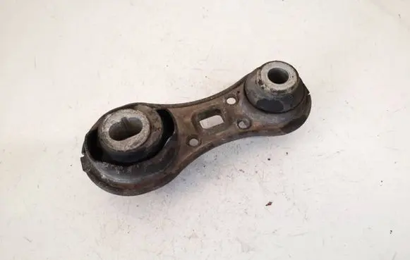 Nissan Primera Engine mount bracket 8200103263