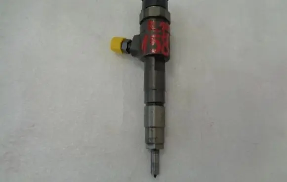 Peugeot 308 Fuel injectors set 0445110566