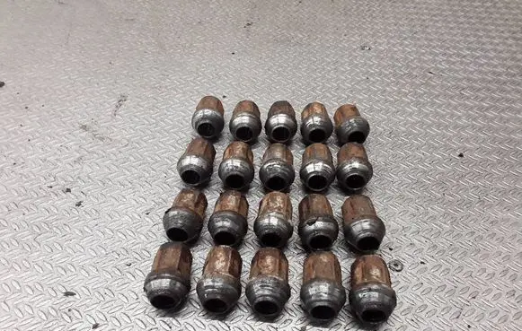 Honda CR-V Nuts/bolts