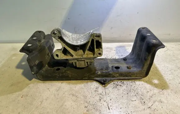 Dodge Durango III Gearbox mount 68032662AE PA10834