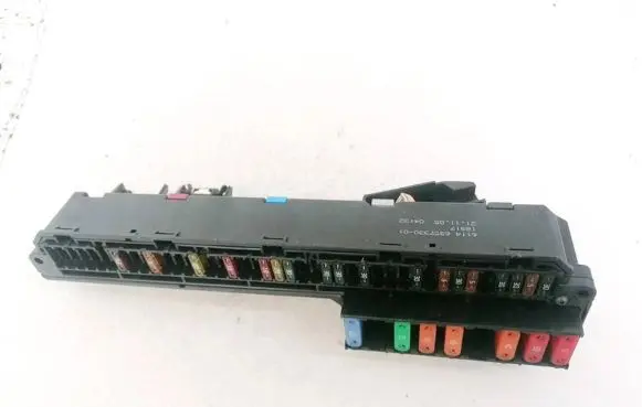 BMW 5 E60 E61 Fuse box set 6114695733001 15613290