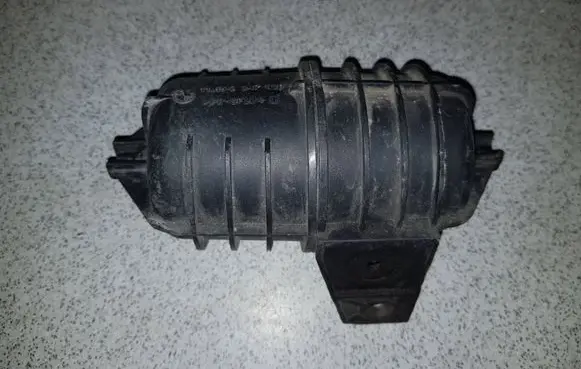 BMW 5 E39 Vacuum air tank 11652247620