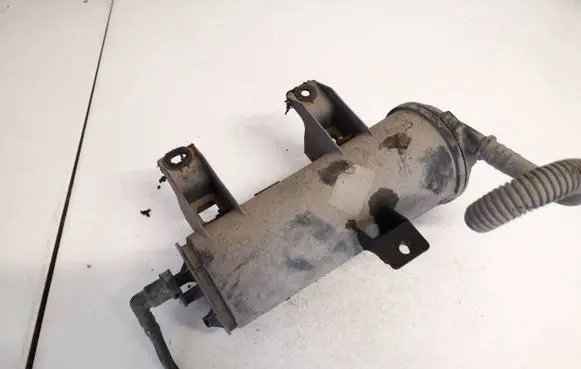 Active carbon filter fuel vapour canister