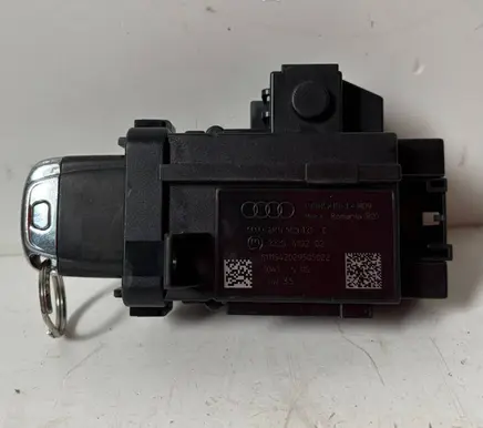 Audi A5 8T 8F Ignition lock 8K0909131C