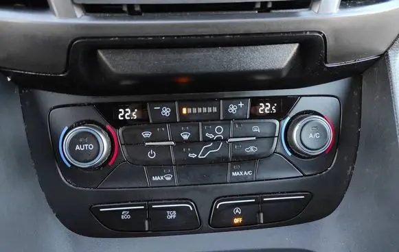 Ford Transit - Tourneo Connect Interior fan control switch 
