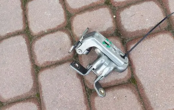 Opel Zafira C Front door hinge set 