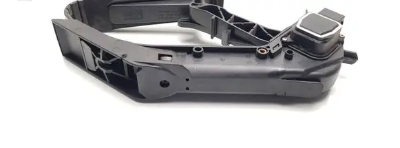 Mercedes-Benz CLK A209 C209 Accelerator throttle pedal A2033000704 A2033010001