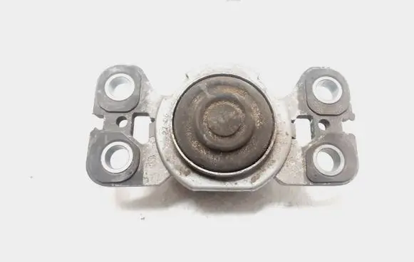 Volvo XC70 Engine mount bracket 6G927M121