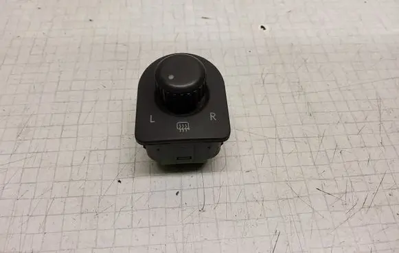 Volkswagen Transporter - Caravelle T5 Wing mirror switch 7E1959565A