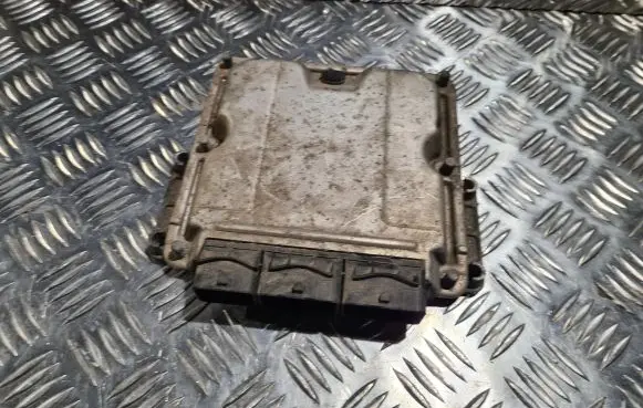 Renault Laguna I Engine control unit/module HOM7700106485 8200076092