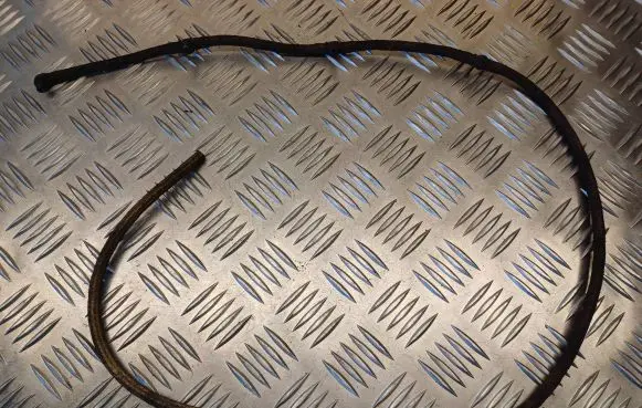 Iveco Daily 4th gen Fuel return line/hose 