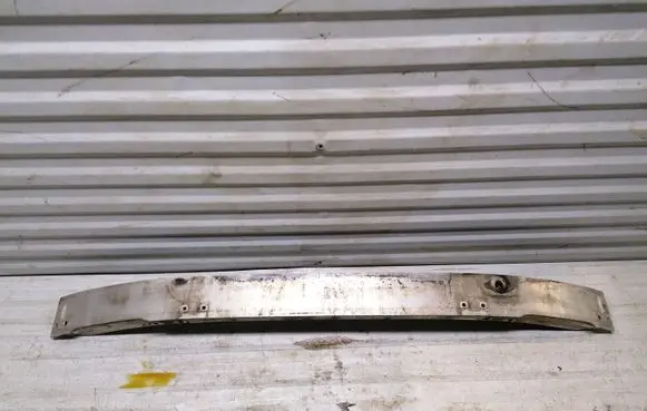Mercedes-Benz C W203 Front bumper cross member
