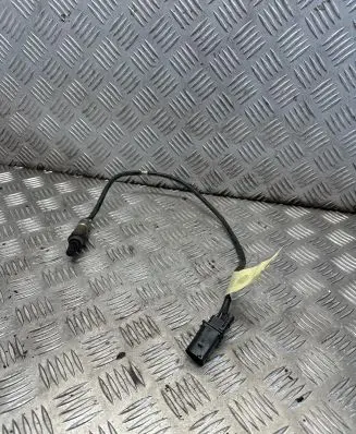 Volkswagen Touran II Lambda probe sensor 03l906262a