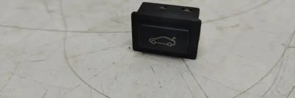 BMW 5 E60 E61 Tailgate opening switch 6921846