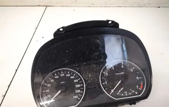 BMW 1 E81 E87 Speedometer (instrument cluster) 102493276 1024932-76