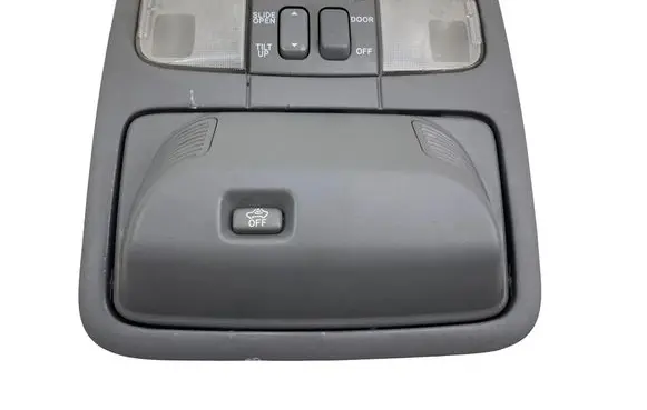 Toyota Land Cruiser (J120) Front seat light