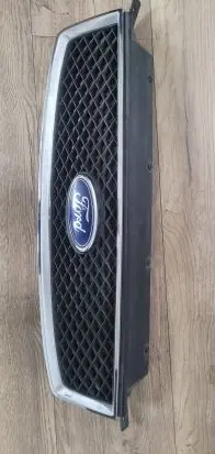 Ford Focus C-MAX Front grill 3M51R8138