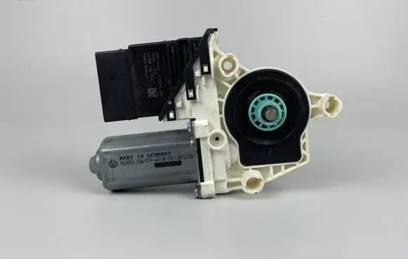 Volkswagen Jetta VI Rear door window regulator motor 3C0959704B 7746019800 960093100