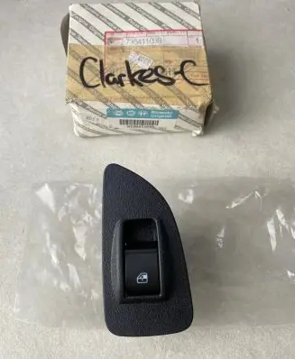 Fiat Grande Punto Electric window control switch 0735411039