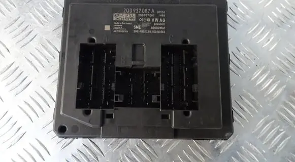 Skoda Fabia Mk3 (NJ) Central body control module 2Q0937087A