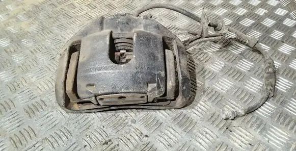BMW 5 E60 E61 Front brake caliper 6030324