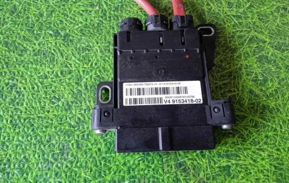 BMW 7 F01 F02 F03 F04 Current control relay 9153418 17001000000