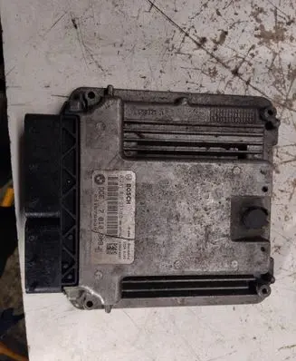 Mini One - Cooper Coupe R56 Engine control unit/module 7810909 0281015233