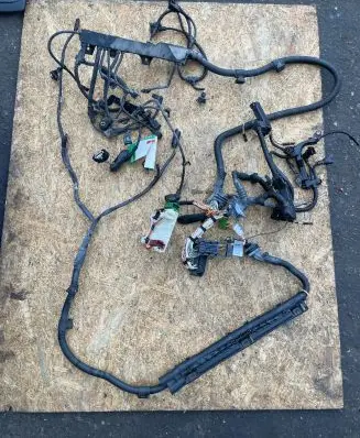 BMW 1 E81 E87 Engine installation wiring loom 7570549 7570553 750047613F