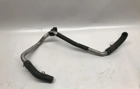 Volkswagen Touareg II Engine coolant pipe/hose 7P0819926B