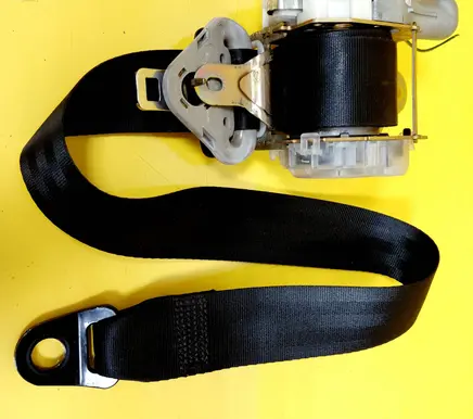 Nissan Micra Front seatbelt 33048805