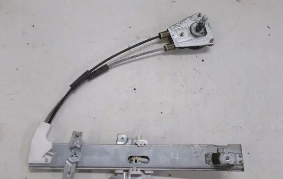 Mazda 323 Rear door manual window regulator 