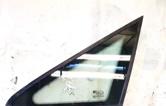 Opel Zafira A Front triangle window/glass 