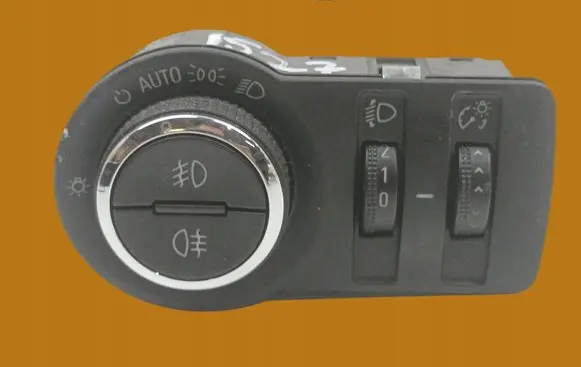 Chevrolet Cruze Light switch 13301752