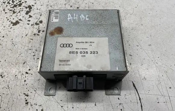Audi A4 S4 B6 8E 8H Sound amplifier 8E5035223 4913610302