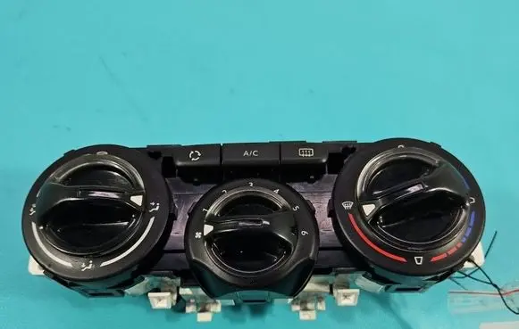 Peugeot 208 I Climate control/heater control trim IMPRK1543466