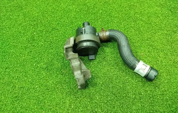 Renault Trafic III (X82) Electric auxiliary coolant/water pump 0392023219 925164GA0A 144007329R