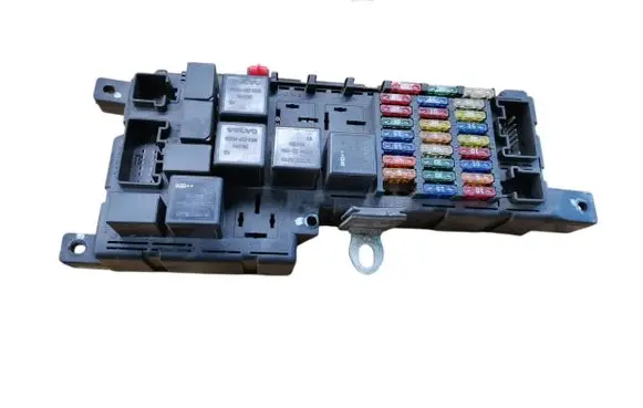 Volvo S80 Fuse module 8678449 518827019 01080756