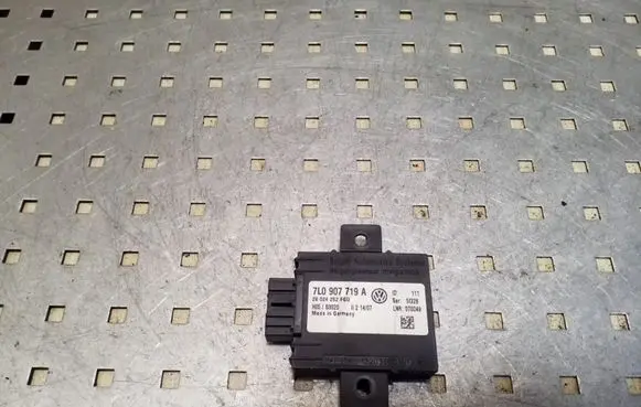 Volkswagen Phaeton Alarm control unit/module 7L0907719A