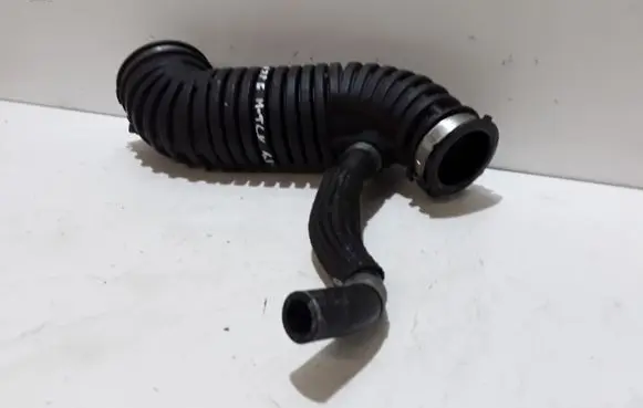 Intercooler hose/pipe