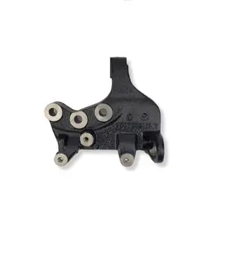 Mercedes-Benz Vito Viano W638 Engine mounting bracket A6112230226