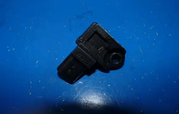 Toyota Avensis T270 Air pressure sensor 8637896